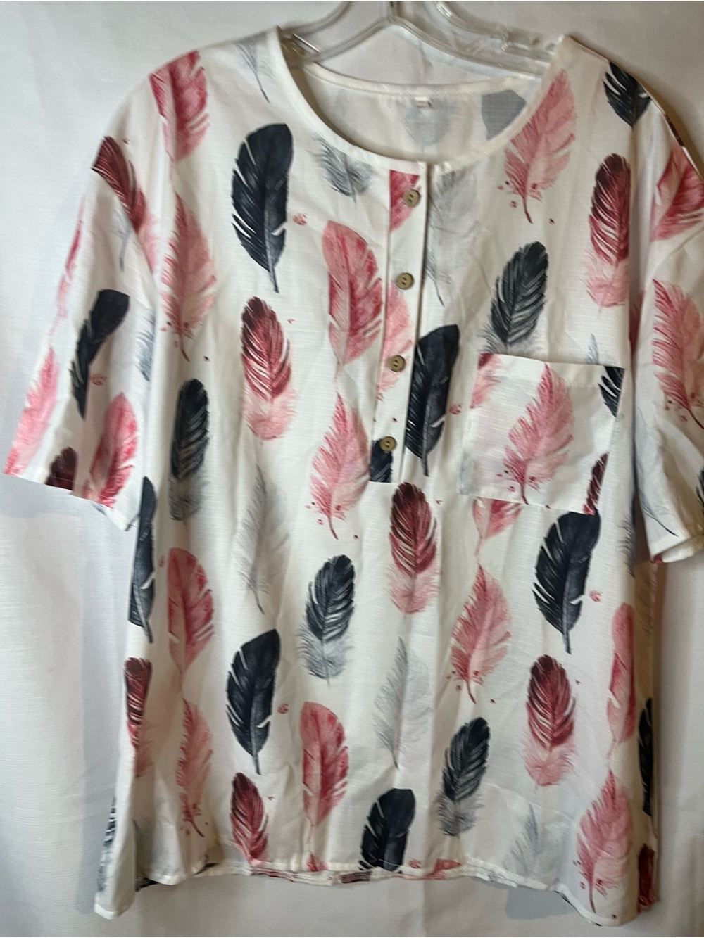 Women's White Feather-Print Short Sleeve Henley Top - Pink & Black